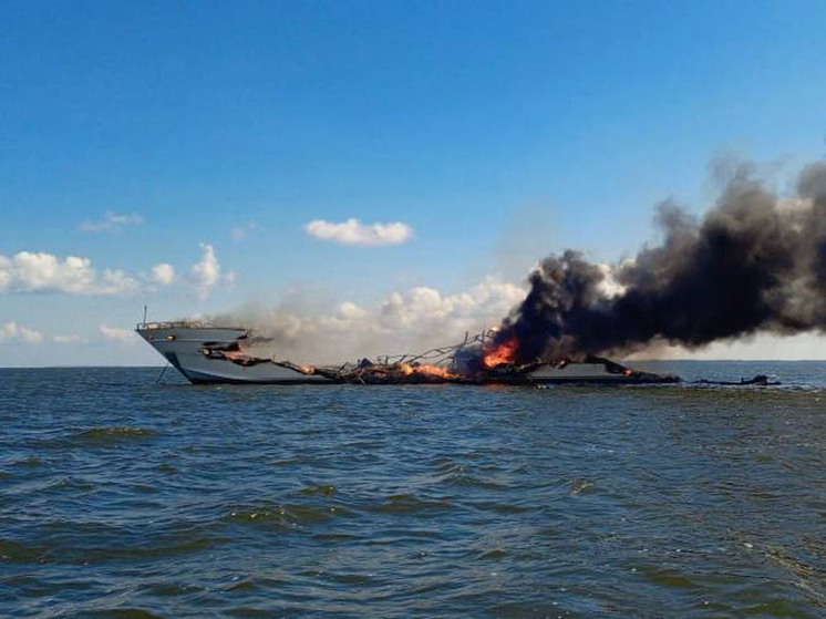 После пожара на яхте под Саратовом возбуждено уголовное дело