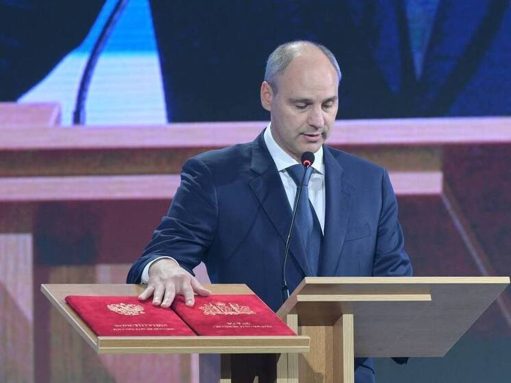 Денис Паслер вступил в должность губернатора Свердловской области
