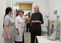 Заместитель Губернатора Краснодарского края Анна Минькова в рамках рабочей поездки посетила учреждения здравоохранения, образования и культуры Кавказского района