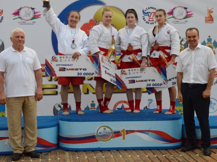 Калужанка завоевала бронзу на Кубке России по пляжному самбо