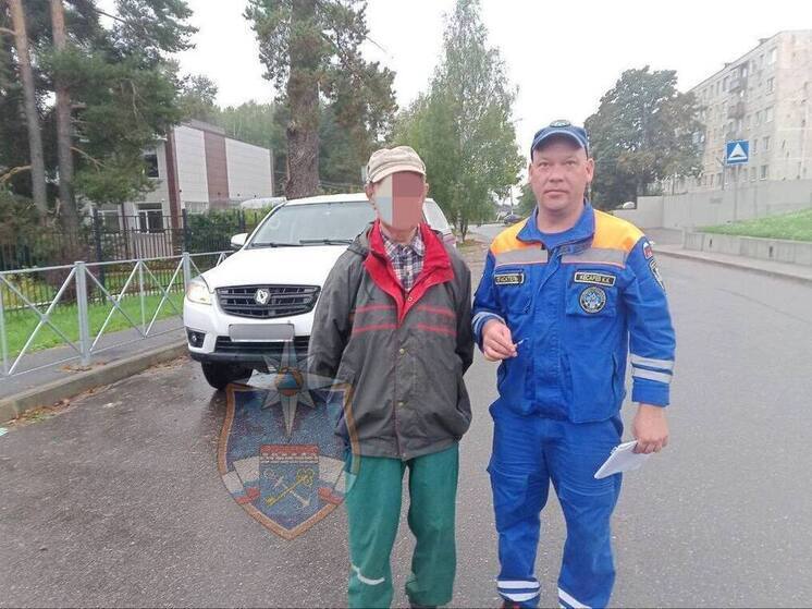 Приозерские спасатели помогли грибнику вернуться домой