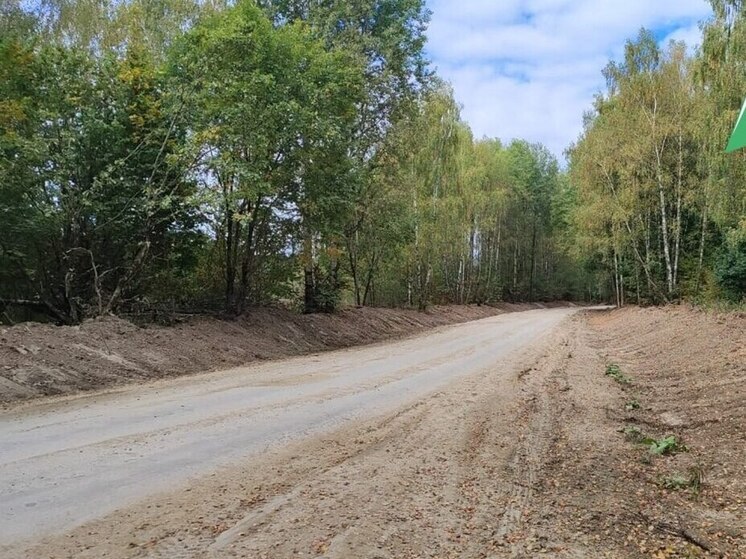 Под Думиничами ремонтируют 4,9 км дороги