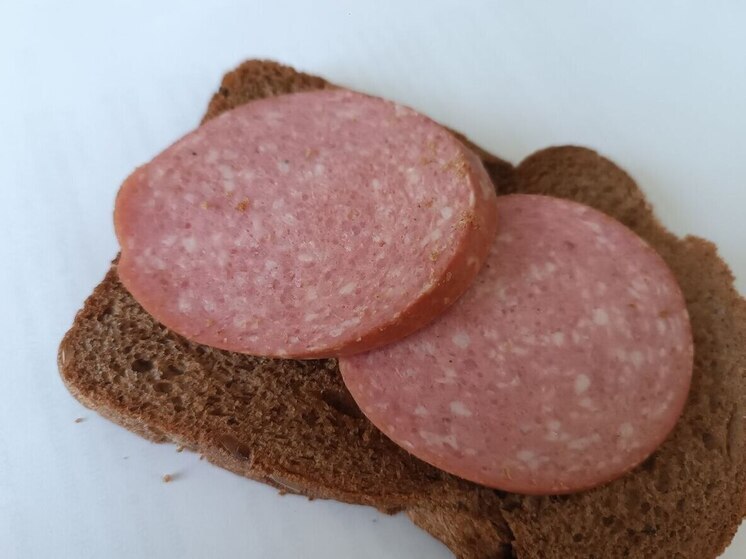 В Пензенской области на двух предприятиях в составе мясной продукции обнаружили незаявленные компоненты