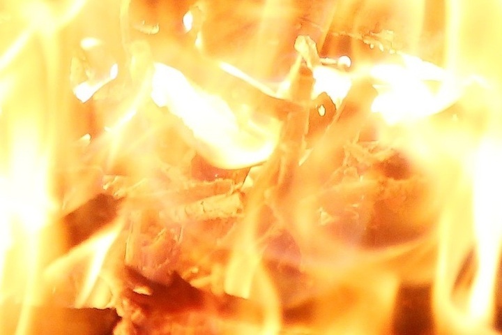 Источник: Израиль ударил по докам и топливным резервуарам в порту Ходейда