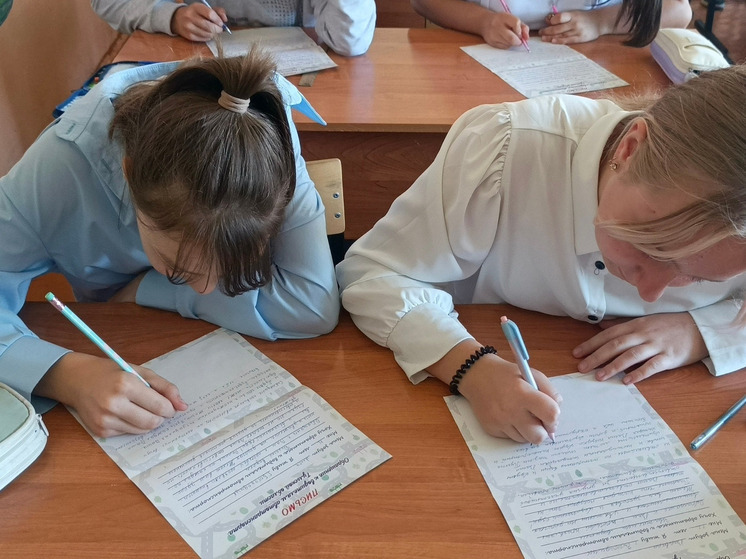 Юные туляки обращаются к водителям в письмах в рамках Недели безопасности