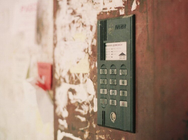 Правительство упростило получение жилья для детей-сирот с учетом доходов супругов