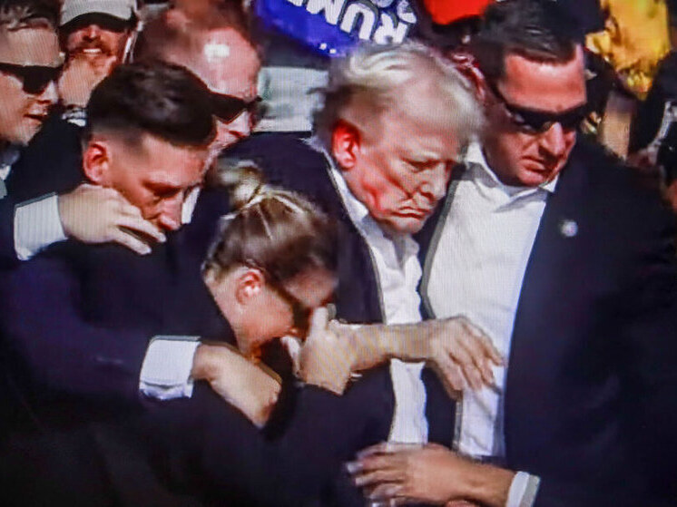 Дмитрук: в покушении на Трампа и убийстве Кирка есть четкий след Киева