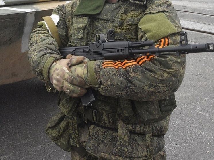 Боец ВС РФ скрывался от ВСУ под водой и дышал через стебель камыша