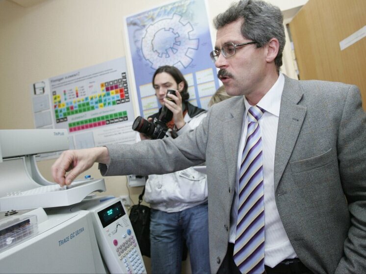 ТАСС: Родченков уничтожил 1418 допинг-проб перед визитом WADA