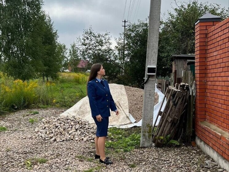 Прокуратура выявила нарушения при выделении земли многодетной семье в Болохово