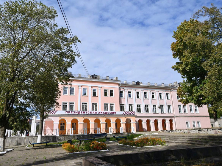 Президентская академия в Смоленске: обсудили с губернатором будущее филиала и поддержку студентов