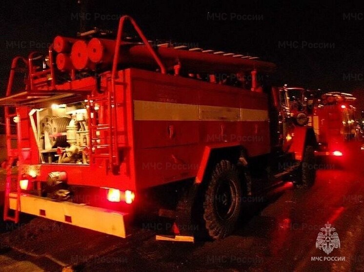 В брянской деревне Верхи загорелся жилой дом