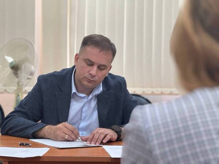 Министр здравоохранения Вологодской области провел личный прием граждан