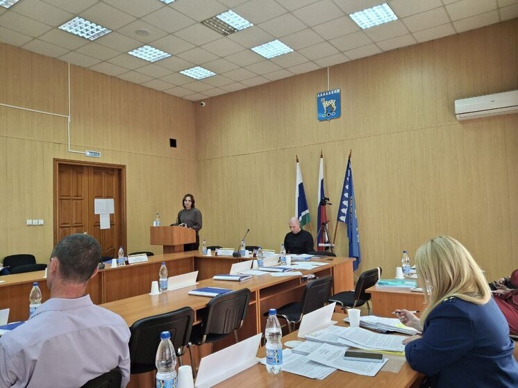 Дума Режа не смогла утвердить предложенного Денисом Паслером кандидата в главы города из-за массовой неявки депутатов-единороссов