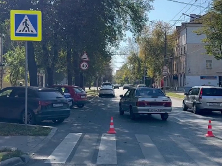 21-летний водитель ВАЗа сбил людей на пешеходном переходе в Нижнем