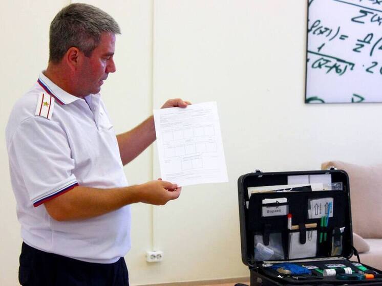 Полицейские Сириуса провели День безопасности для первокурсников