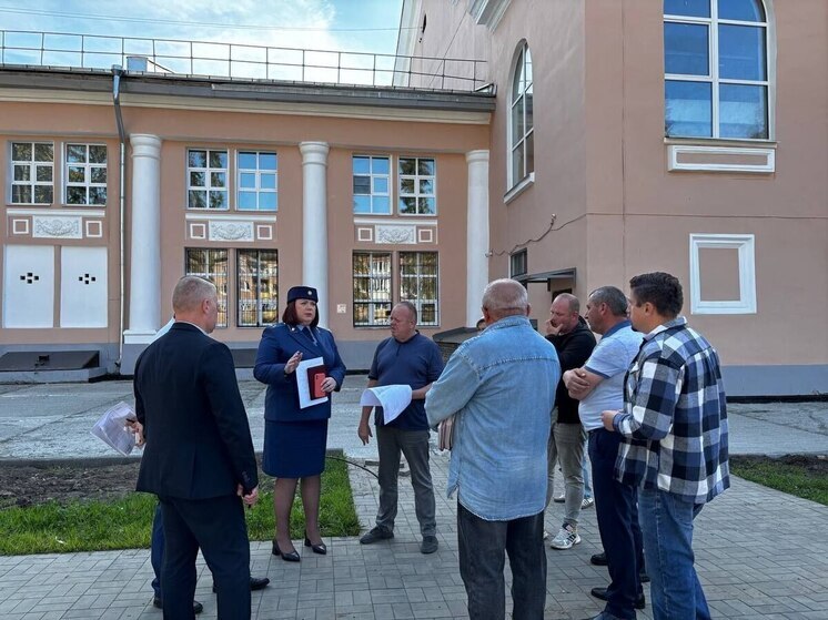 В Ярославле прокуратура поторапливает подрядчика, который делает благоустройство у ДК «Гамма»