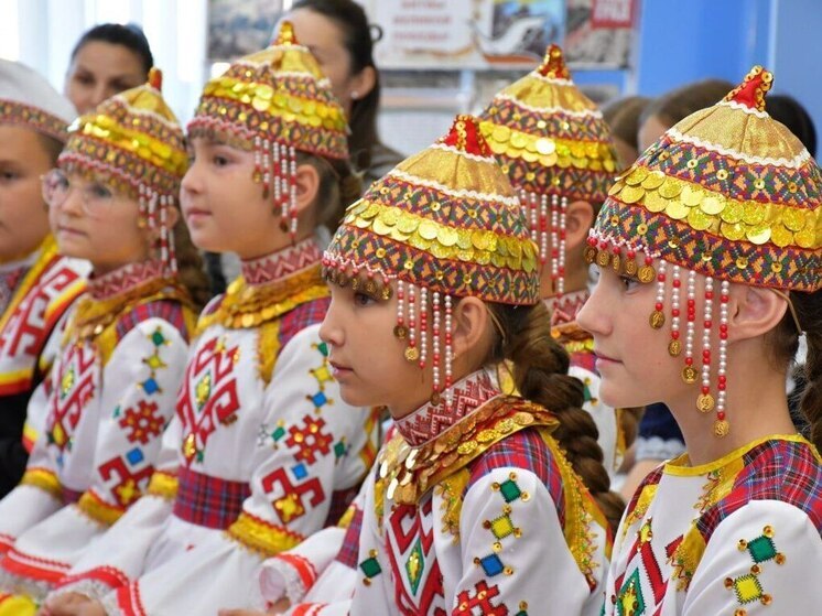 Батыревские школьники вернулись из Китая