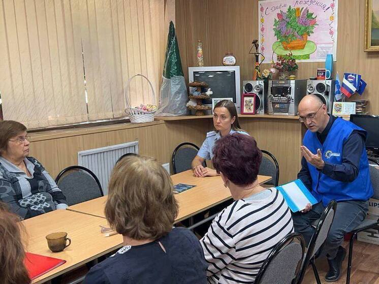 Волгоградским пенсионерам рассказали, как не стать жертвой телефонных мошенников