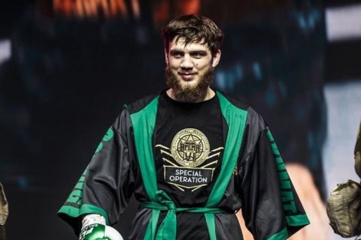 Боксеры Саламов и Кашинский 10 октября встретятся в Грозном