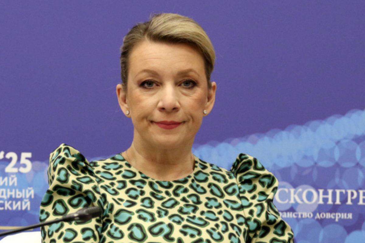 Захарова высмеяла изображение Зеленского в образе святого