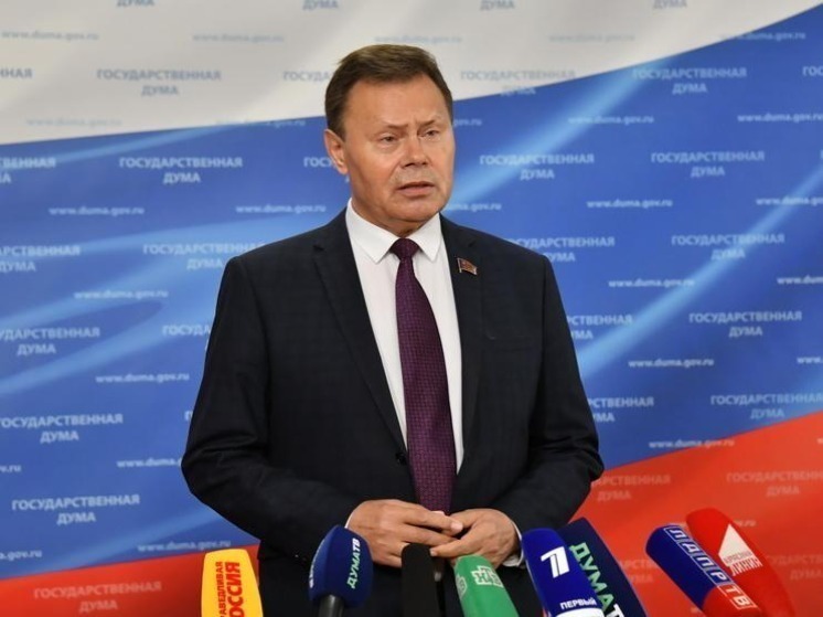 Астраханский коммунист Николай Арефьев предложил отключать россиянам интернет на неделю