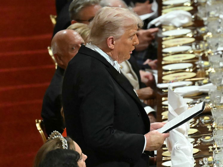 Согласно последнему опросу, рейтинг одобрения Дональда Трампа на втором президентском сроке упал до рекордно низкого уровня — лишь 39 процентов американцев поддерживают его действия на посту главы государства