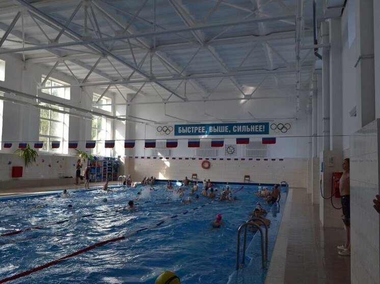 В Брянске на чемпионате и Первенстве области по плаванию установили новый рекорд