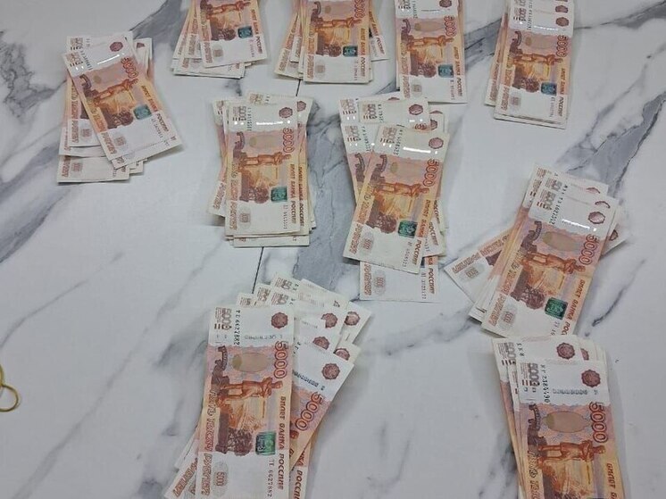 Несовершеннолетний житель ДНР сознался в участии в мошеннической схеме