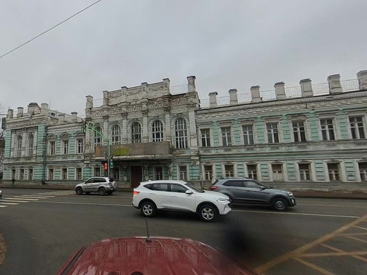 Ярославские власти  намерены вернуть  дом с атлантами