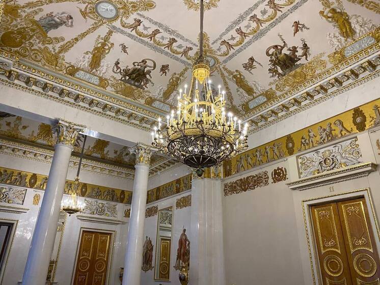 Мраморный дворец Русского музея закроют на два часа раньше 22 сентября