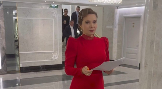 Екатерина Гусева показала идеальную талию: видео 