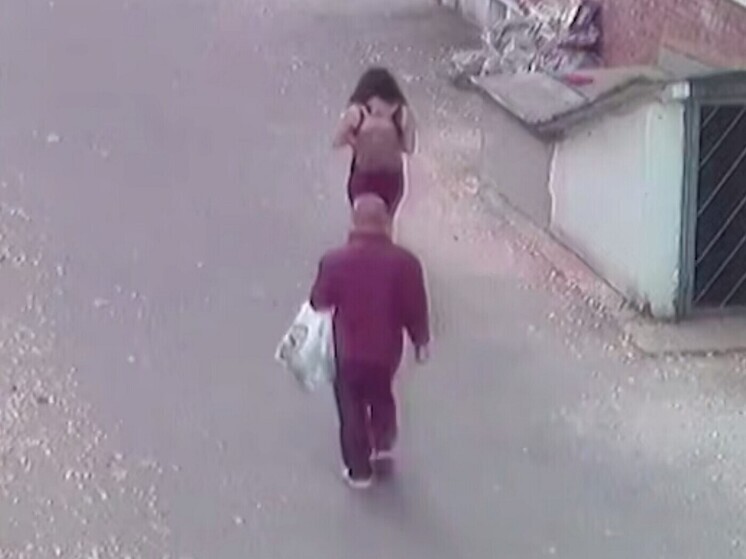 В Подмосковье маньяк напал на девушку в подъезде