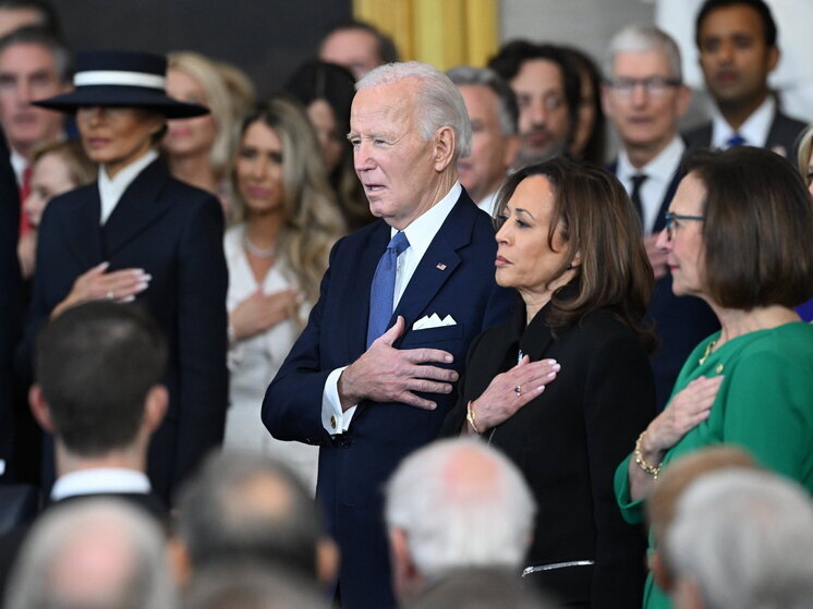 NYP: бывший глава аппарата Белого дома признал беспрецедентные “мысленные зависания” Байдена