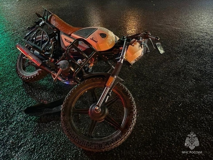 Человек пострадал при столкновении Hyundai и мопеда в Калуге