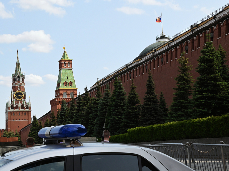 На Красной площади задержали психопата, вещавшего о мироздании