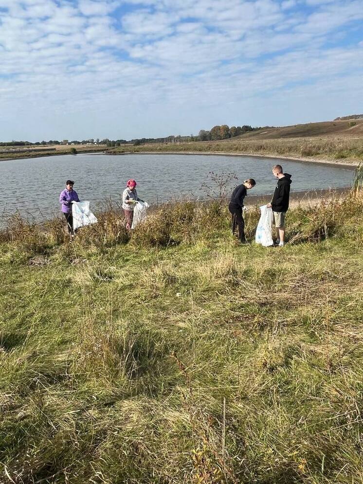 Жители Шихазан навели порядок на берегах водоёмов