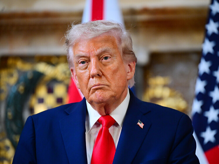 WP: Трамп хочет остановить военную помощь Тайваню на $400 млн