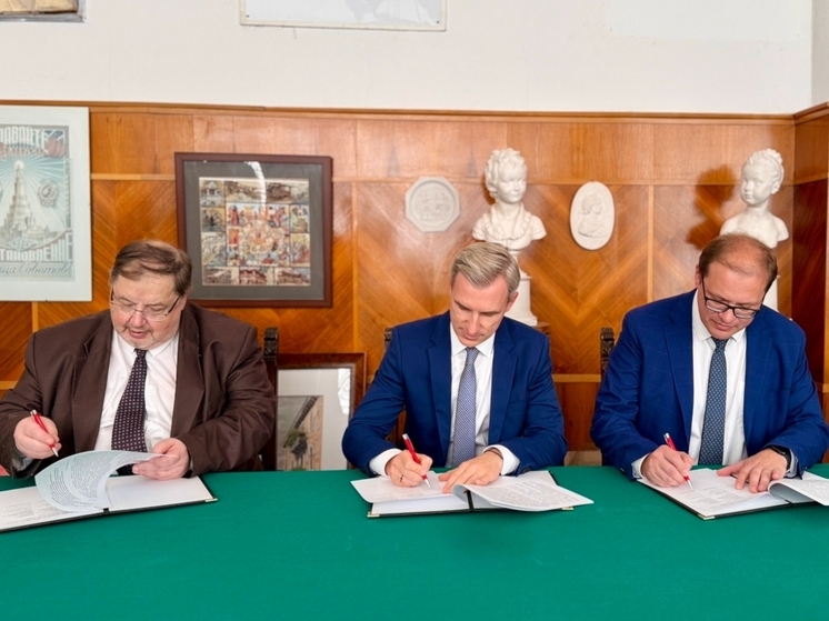 Василий Анохин: в Смоленске будут готовить реставраторов памятников архитектуры