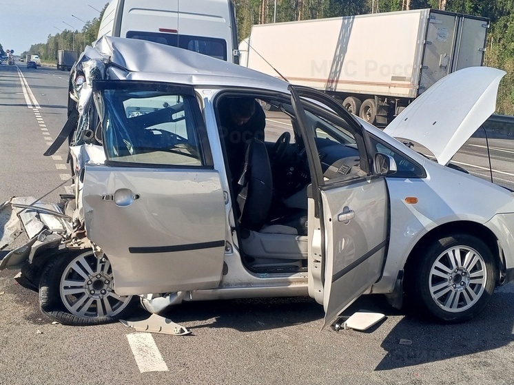 После аварии во Мстере пострадавшим потребовалась деблокировка