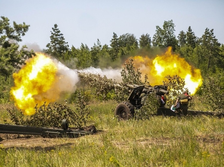 Российские войска впервые сформировали полукольцо окружения в Днепропетровской области, в котором оказались около шести тысяч украинских солдат