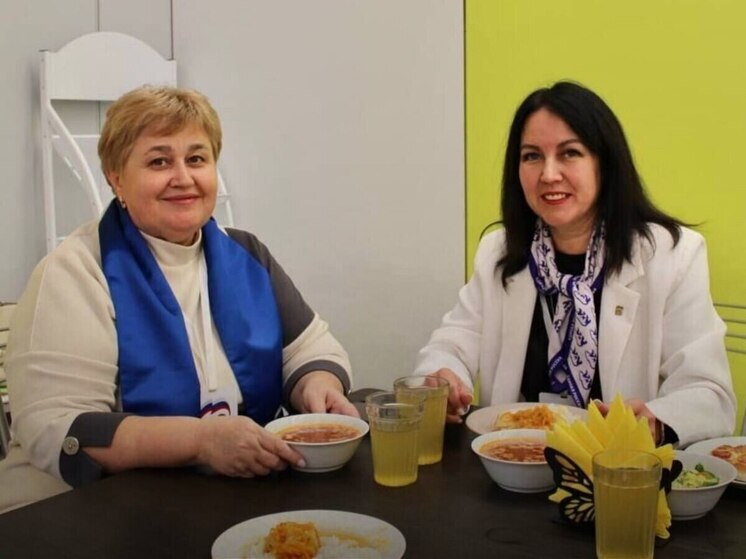 Качество школьного питания проверили активисты Губкинского