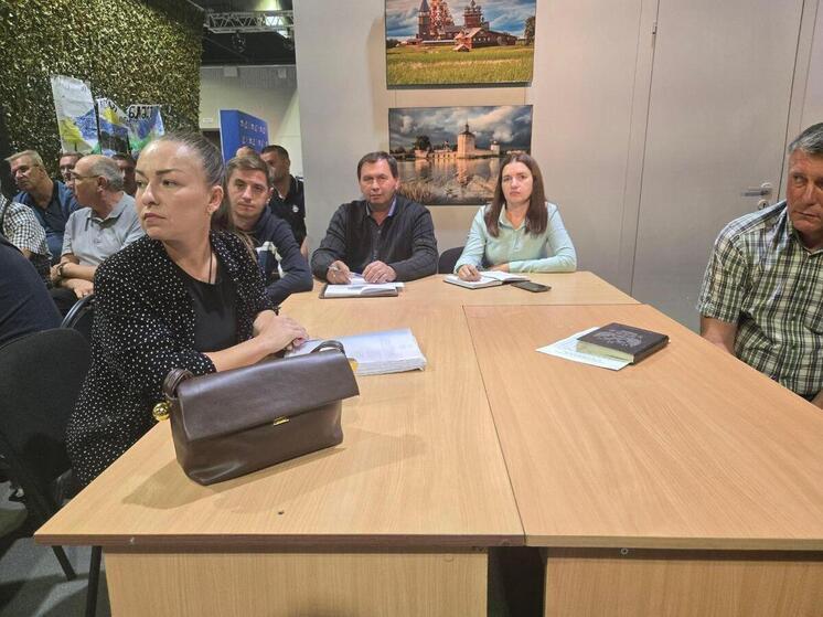 В запорожском Минстрое обсудили подготовку Приморского округа к отопительному сезону