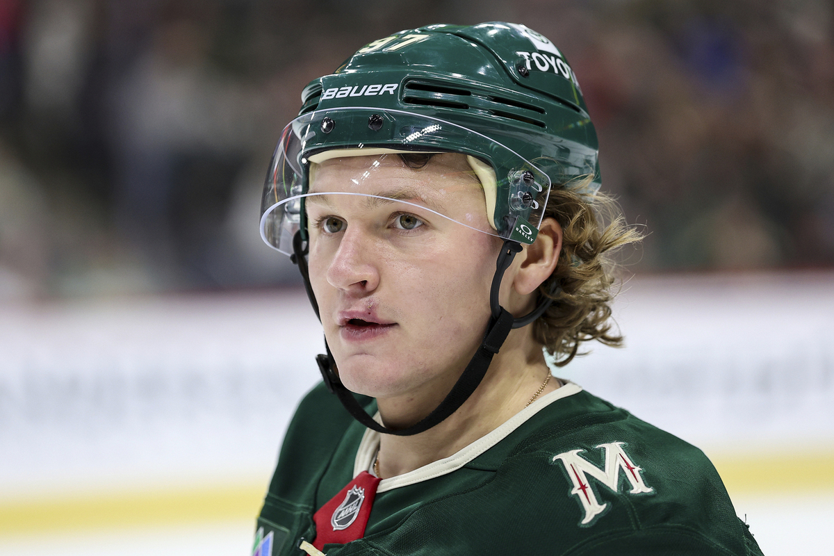 Российский форвард хочет зарабатывать около 17-18 миллионов долларов в год по новому соглашению