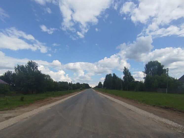 В деревне Калачиги обновили участок дороги, улучшив жизнь селян