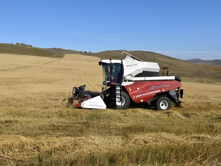 Аграрии Хакасии начали наращивать темпы уборочной кампании