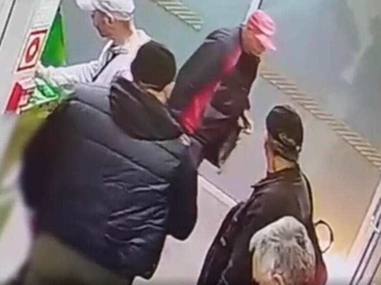 Пьяный и раздраженный дед устроил поджог банкомата в Ленобласти