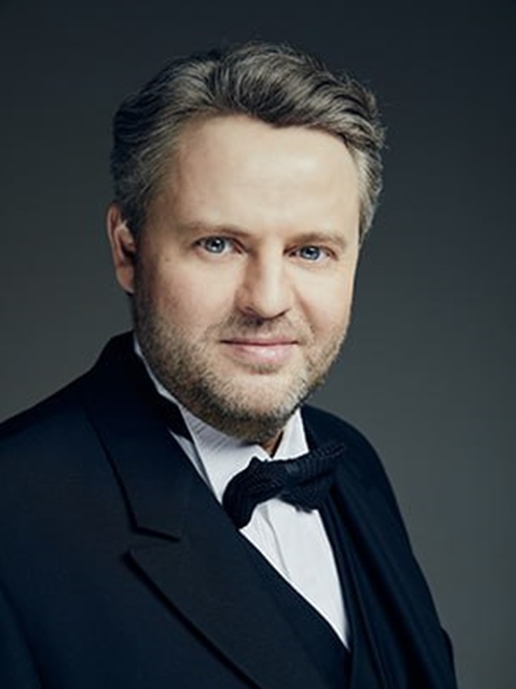 Псковская филармония готовится к встрече с новым дирижером из Санкт-Петербурга