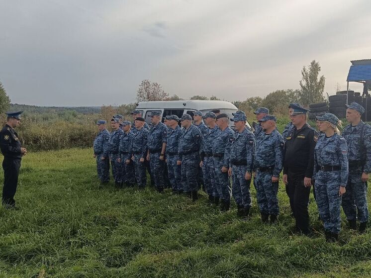 Приставы Тульской области отработали стрельбу по мишеням при атаке БПЛА