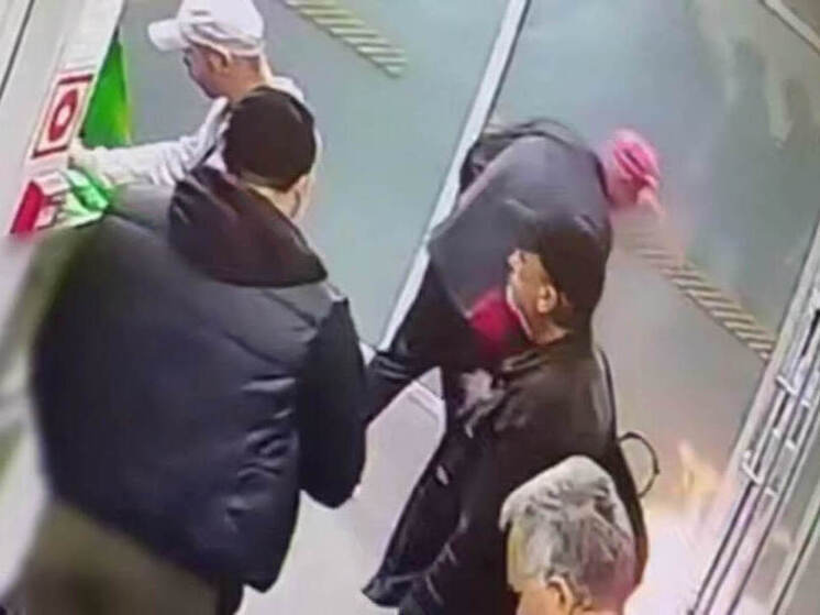 Мужчина в Ленобласти разгневался на банкомат и пытался его сжечь